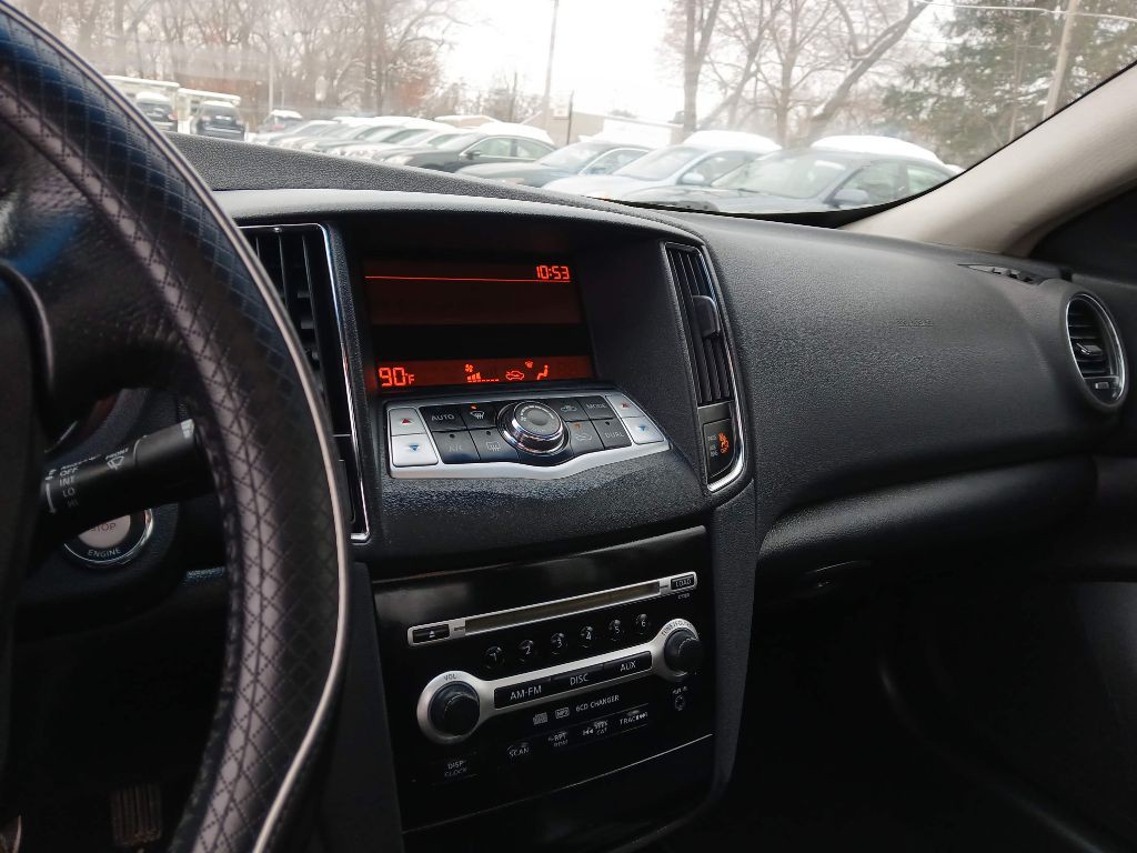 2009 Nissan Maxima Image 10