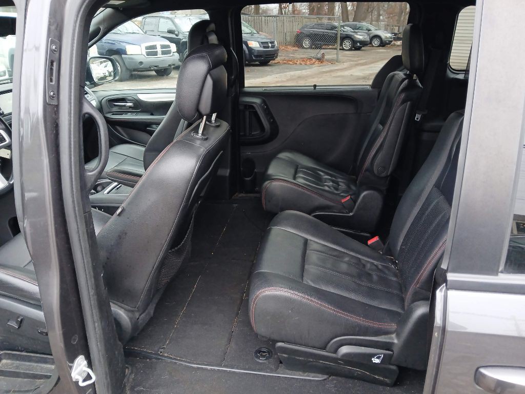 2017 Dodge Grand Caravan Image 11