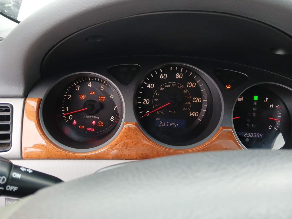 2005 Lexus ES Image 12