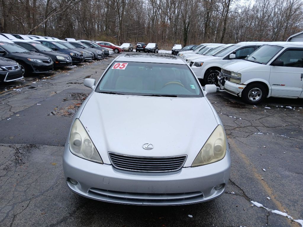 2005 Lexus ES Image 18
