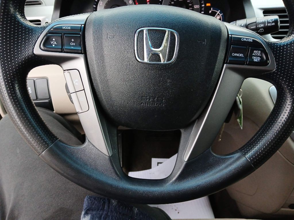 2012 Honda Odyssey Image 11