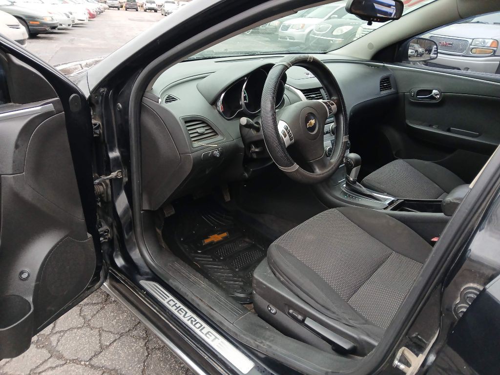 2012 Chevrolet Malibu Image 5