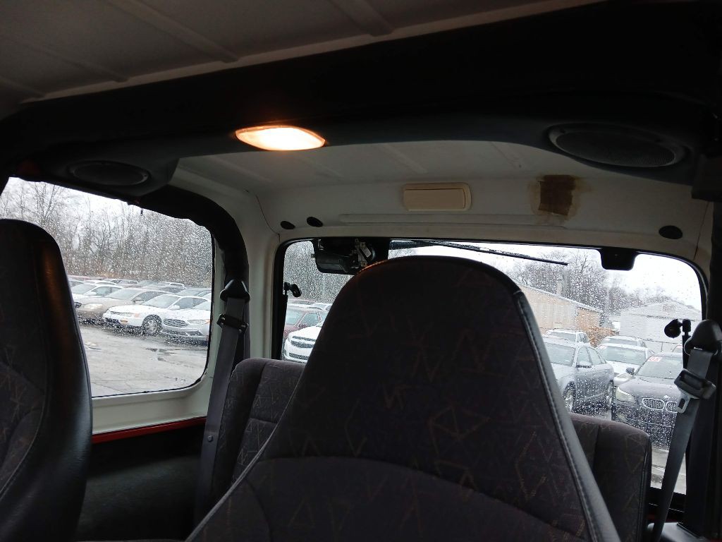 2001 Jeep Wrangler Image 16