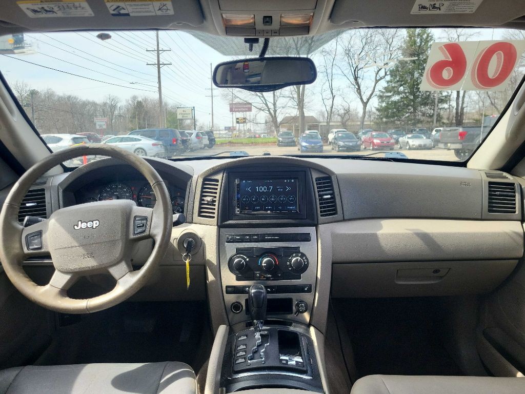 2006 Jeep Grand Cherokee Image 9