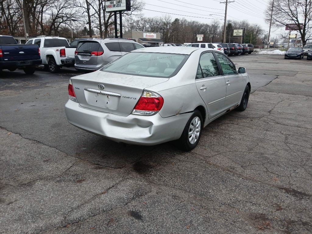 2005 Toyota Camry Image 4