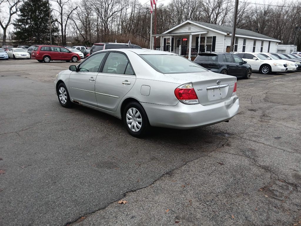 2005 Toyota Camry Image 5