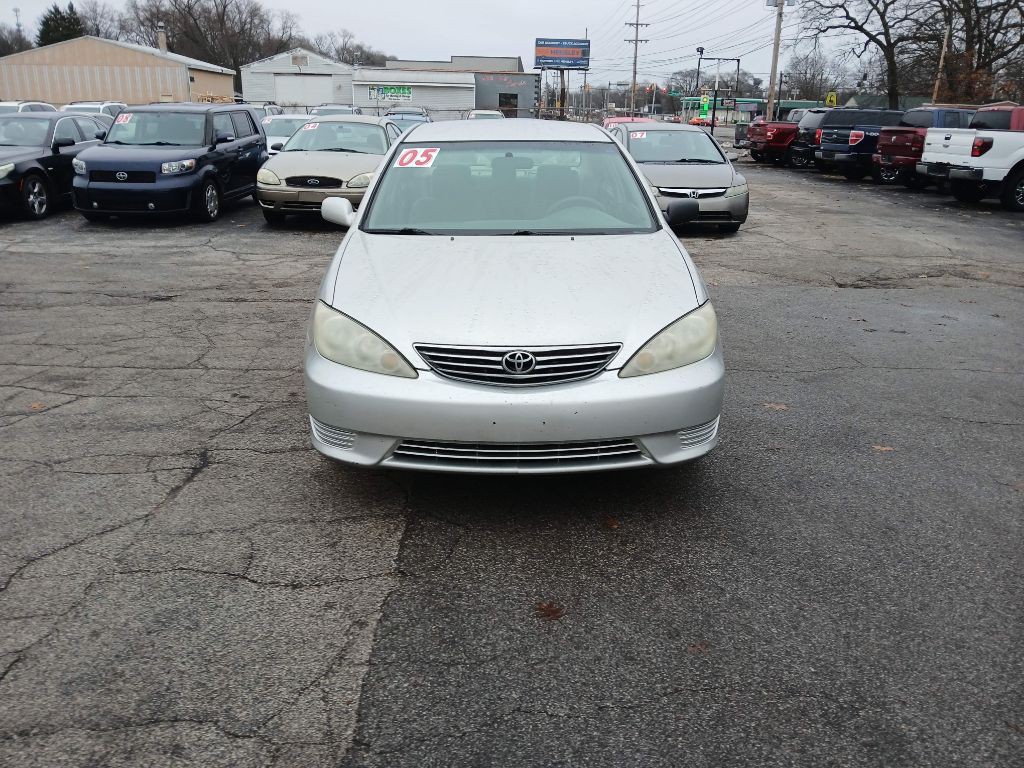 2005 Toyota Camry Image 9