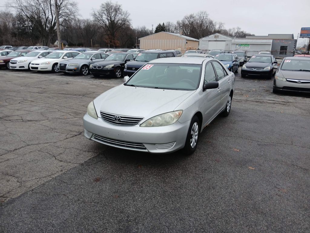 2005 Toyota Camry Image 1