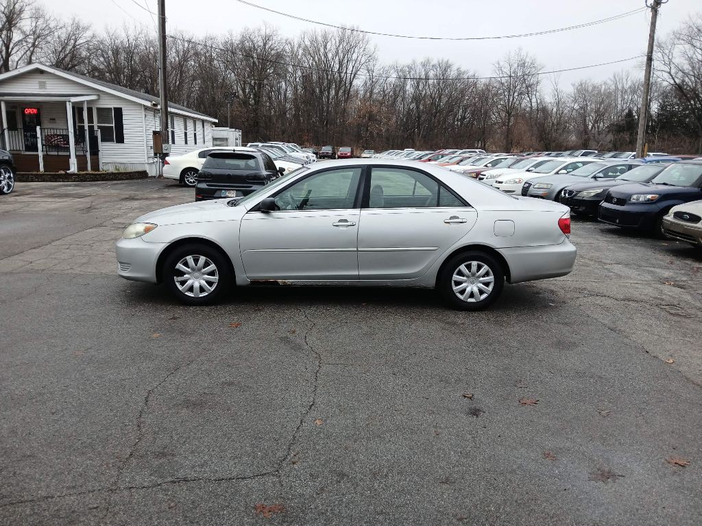 2005 Toyota Camry Image 3