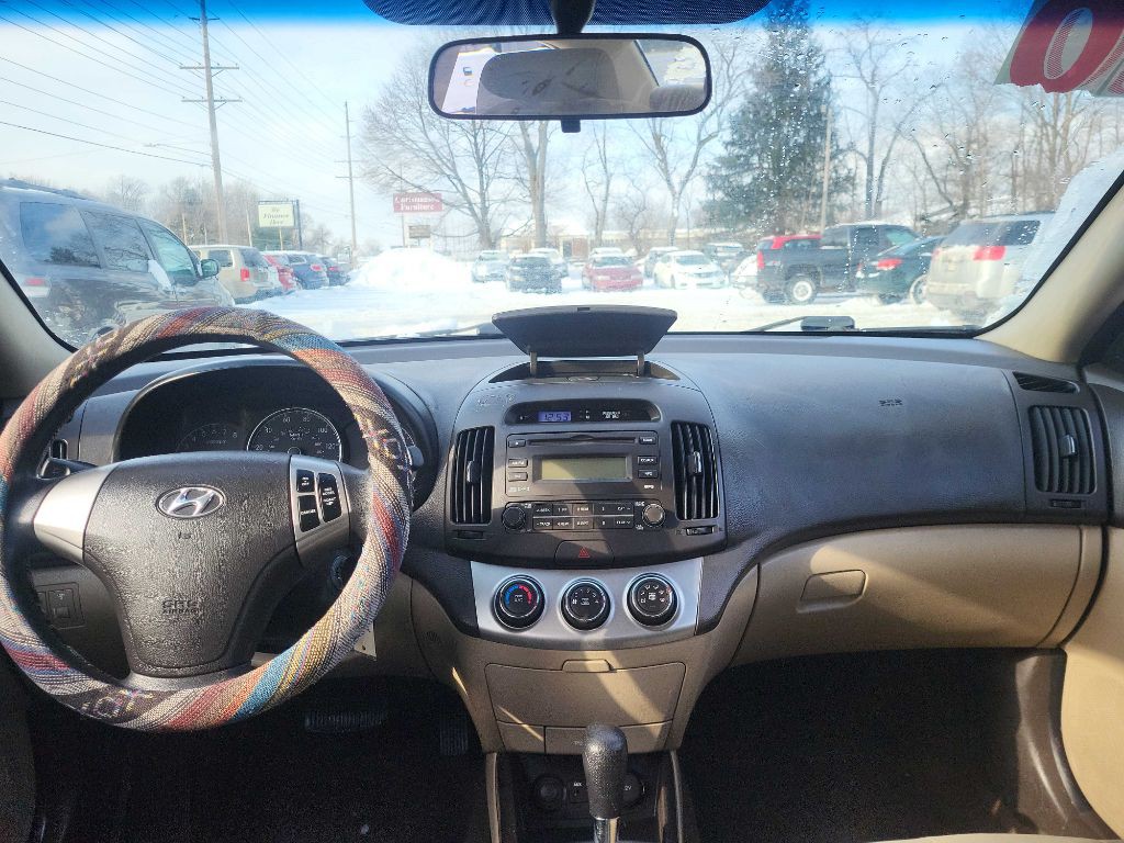 2010 Hyundai Elantra Image 9