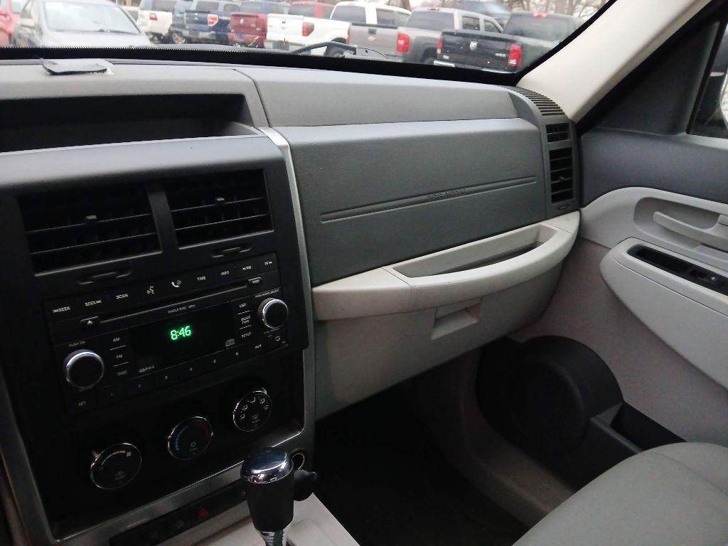 2008 Jeep Liberty Image 12