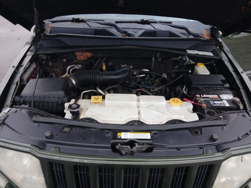 2008 Jeep Liberty Image 16