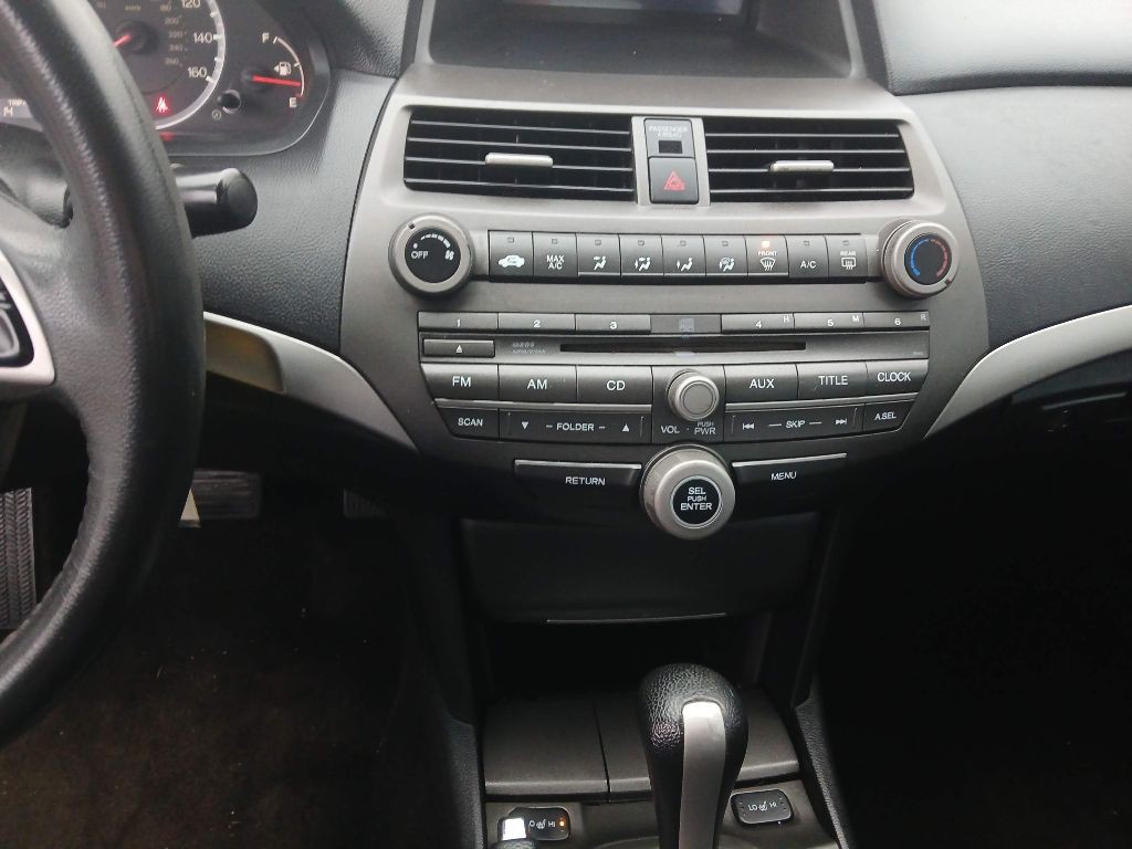 2012 Honda Accord Image 13