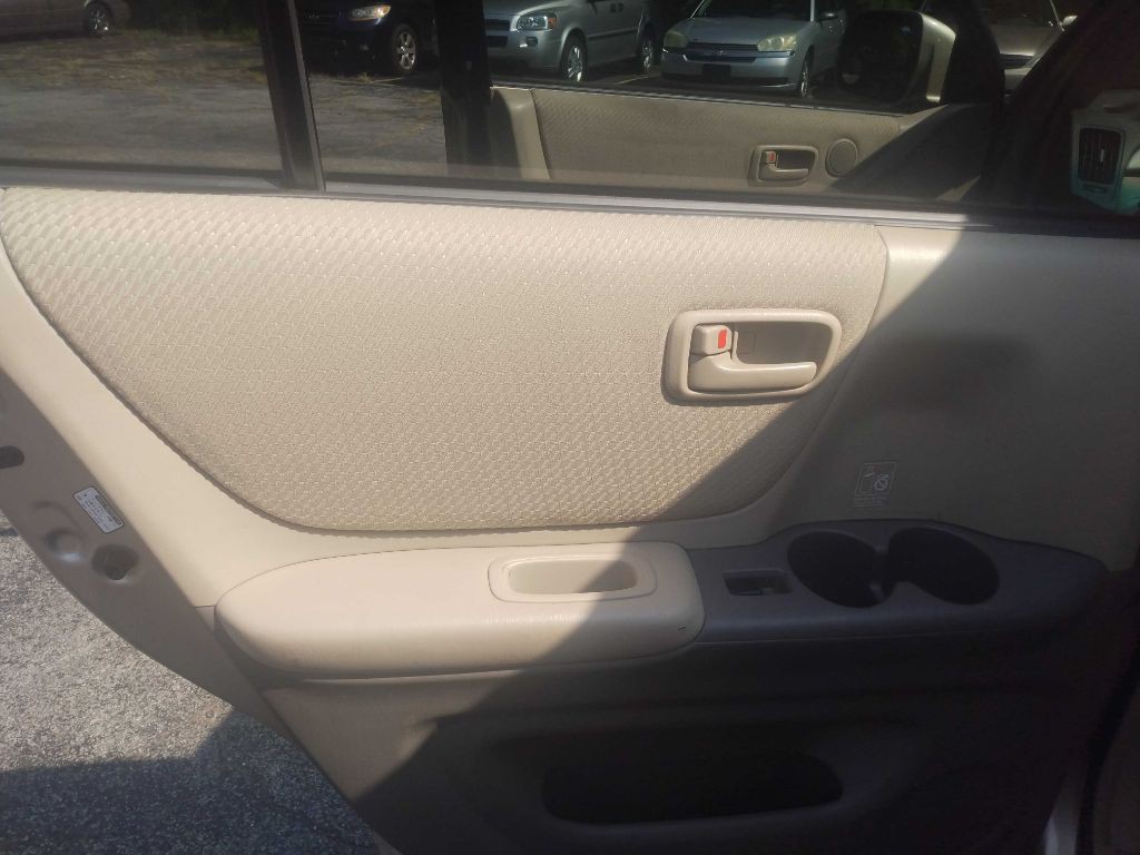 2005 Toyota Highlander Image 8