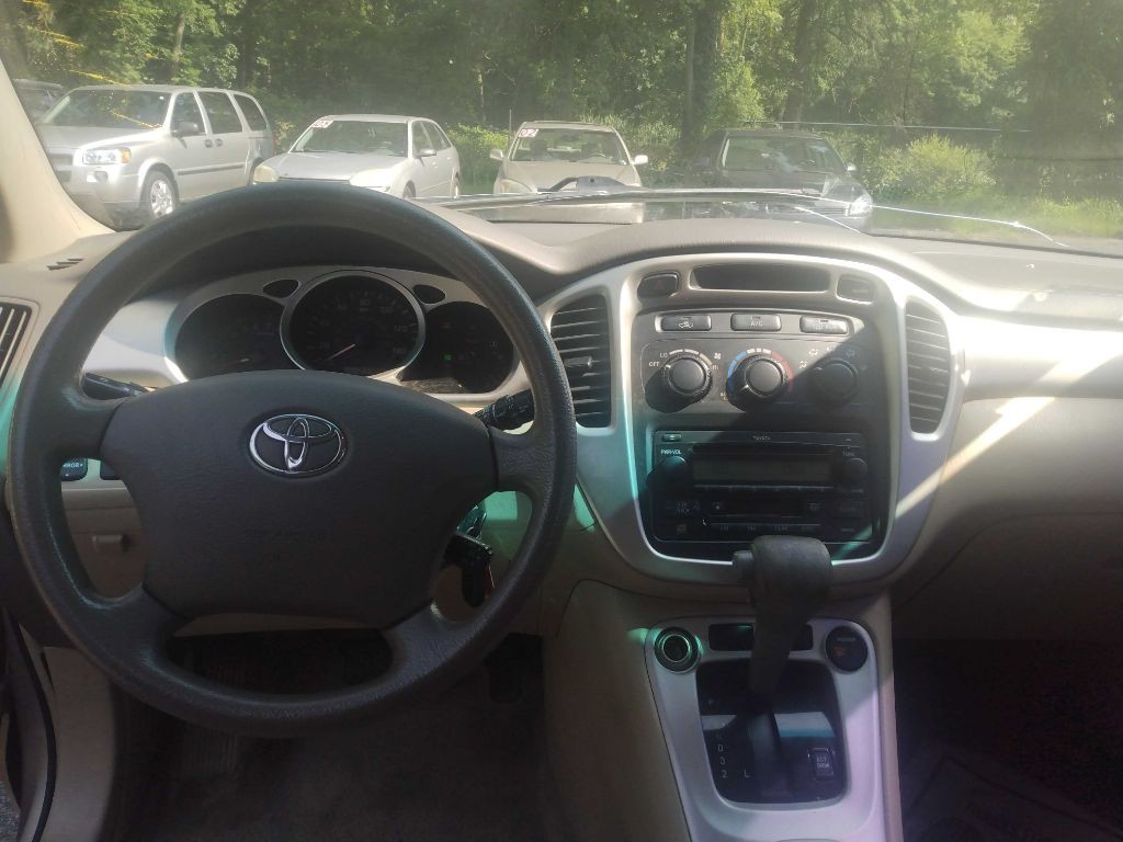 2005 Toyota Highlander Image 10