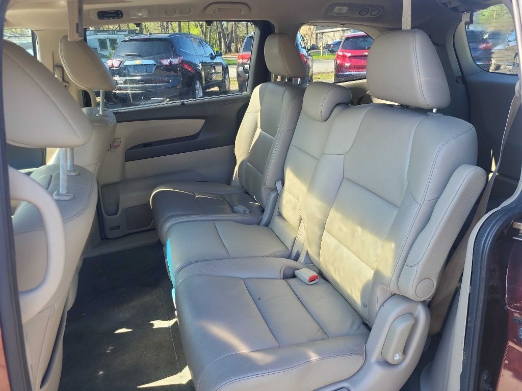 2012 Honda Odyssey Image 7