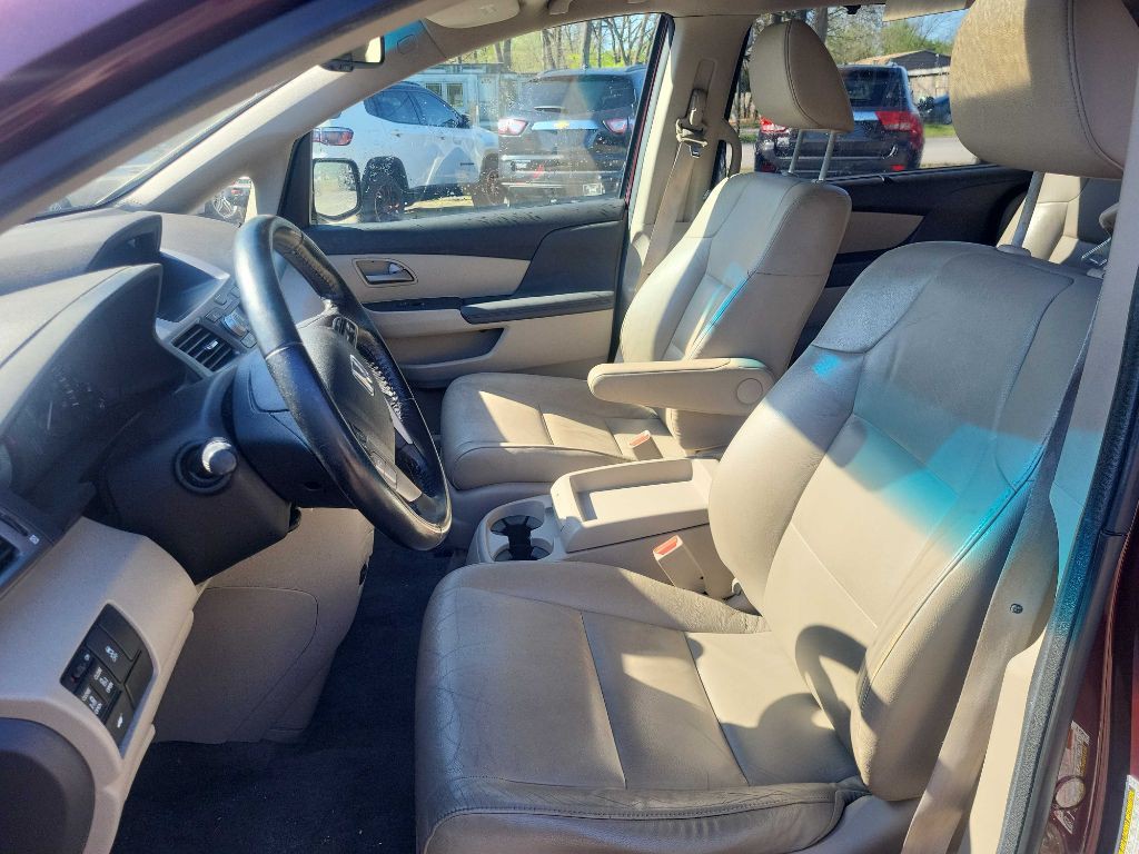 2012 Honda Odyssey Image 9