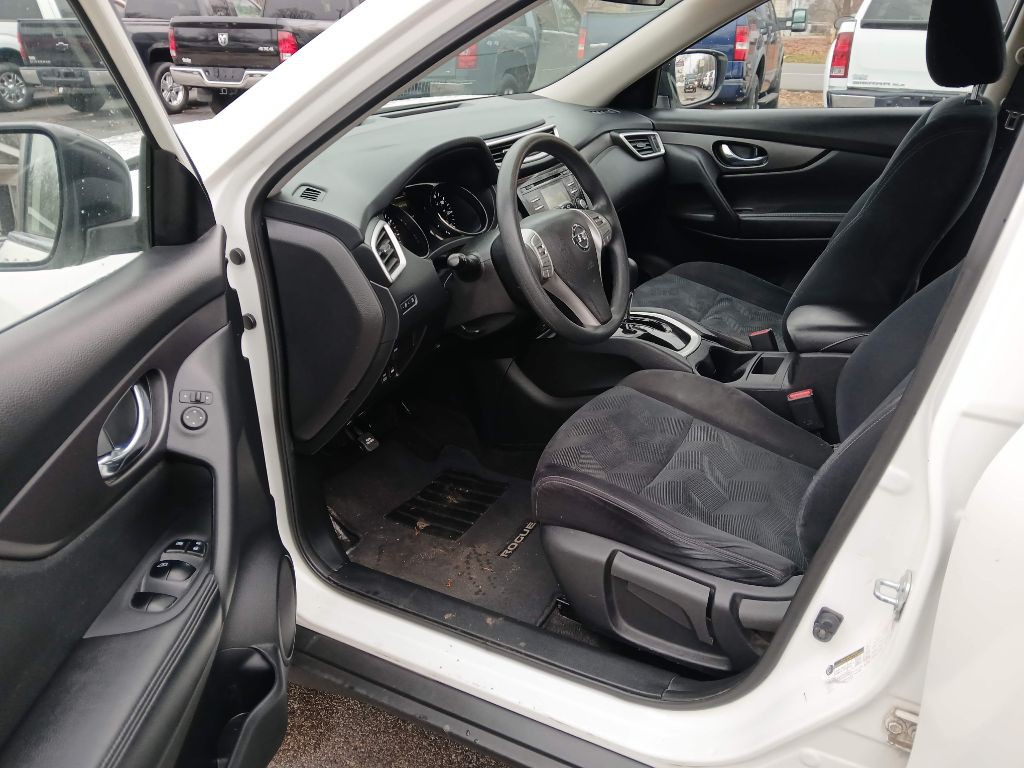 2016 Nissan Rogue Image 12