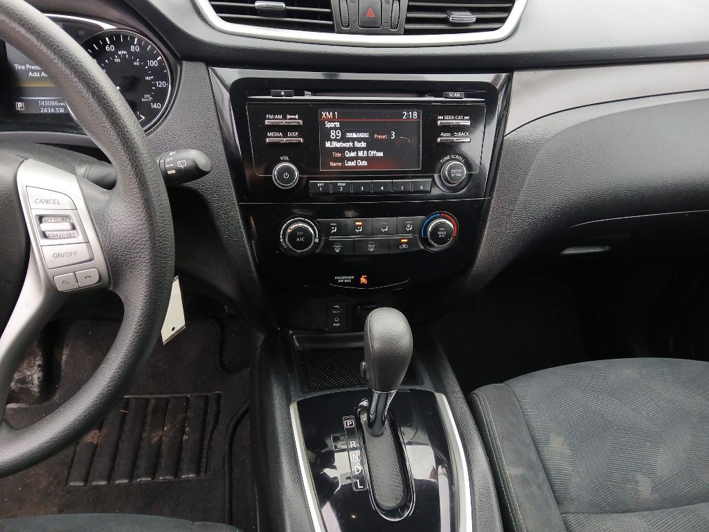 2016 Nissan Rogue Image 14