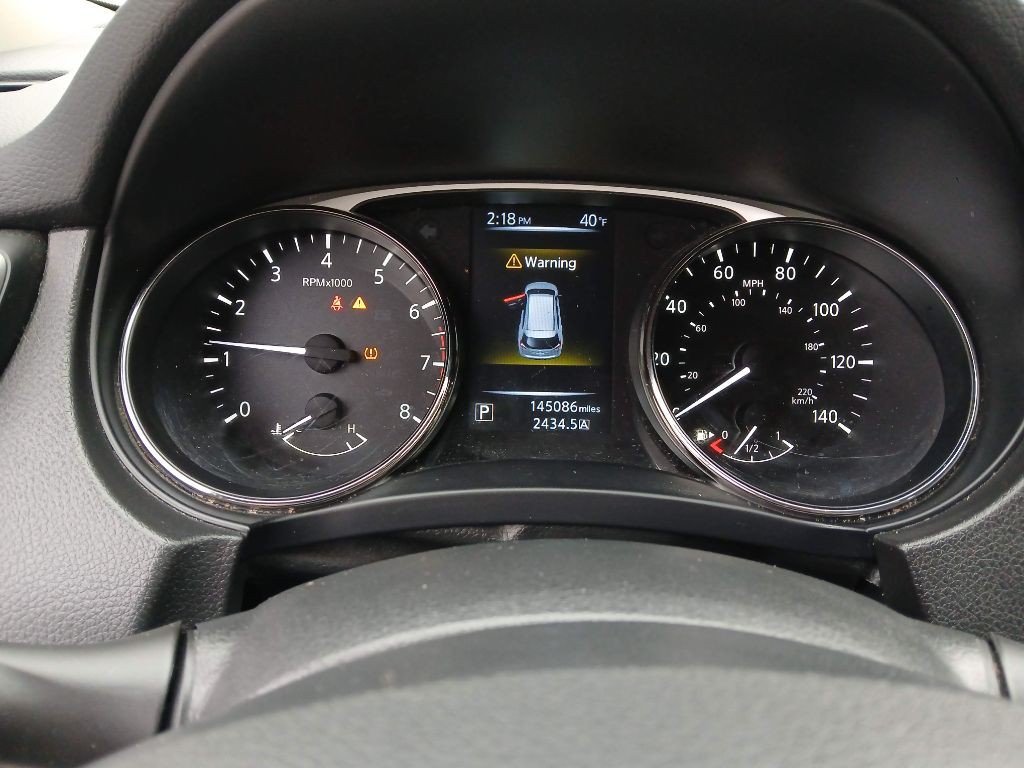 2016 Nissan Rogue Image 17