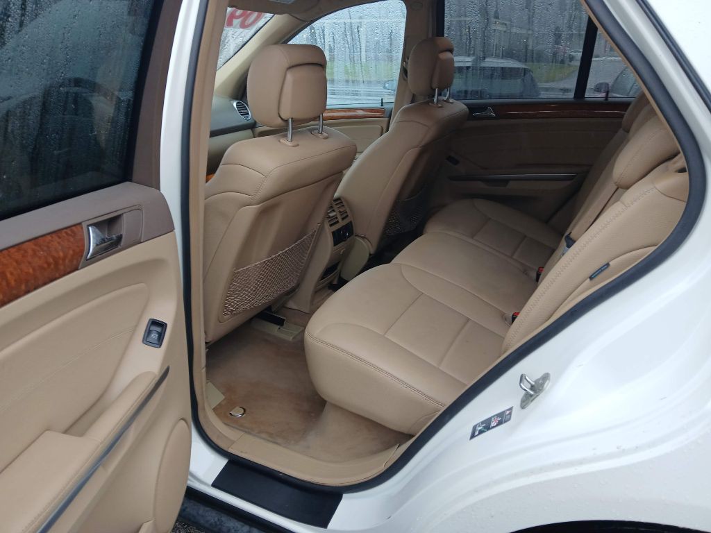 2009 Mercedes-Benz M-Class Image 9