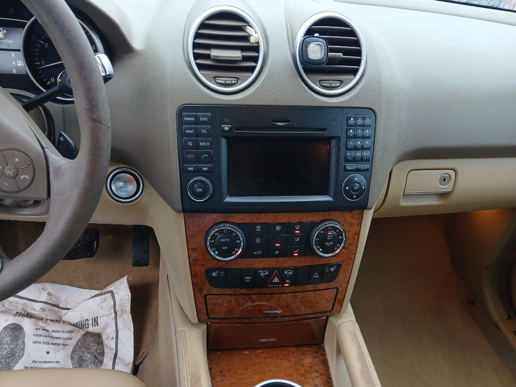 2009 Mercedes-Benz M-Class Image 14