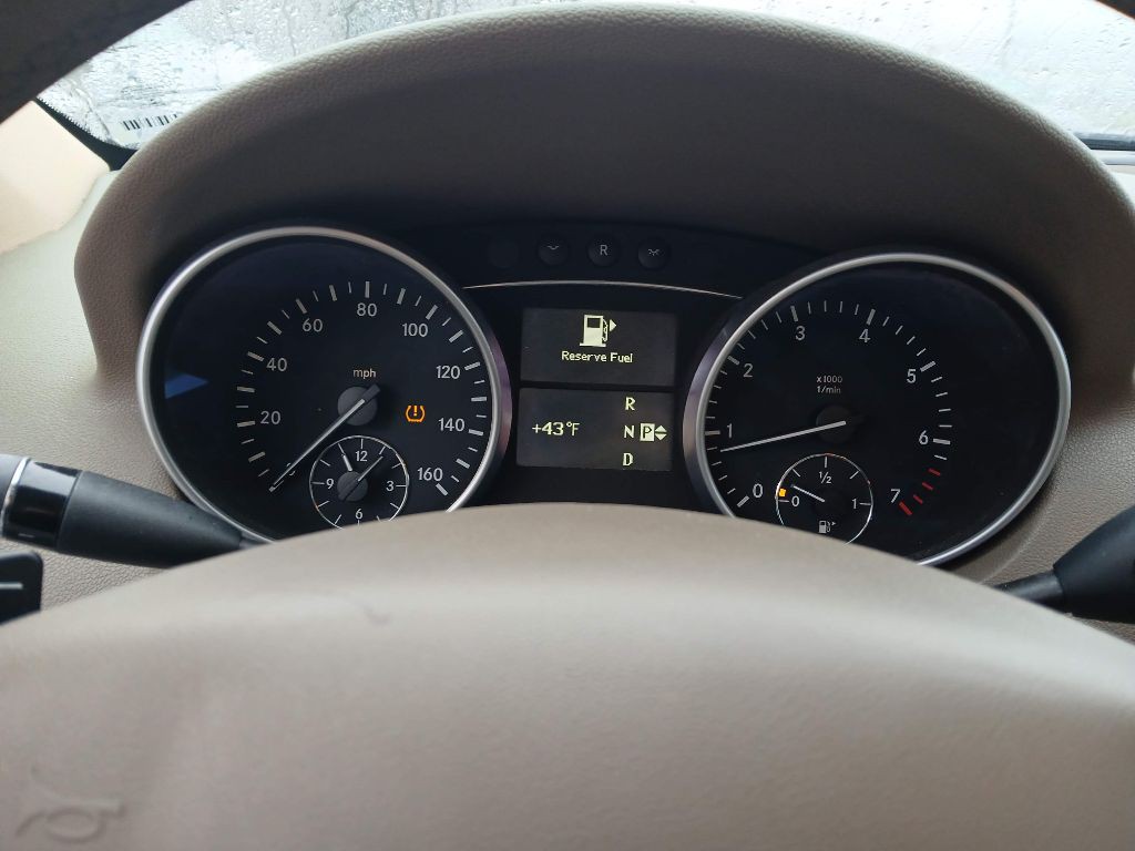 2009 Mercedes-Benz M-Class Image 16