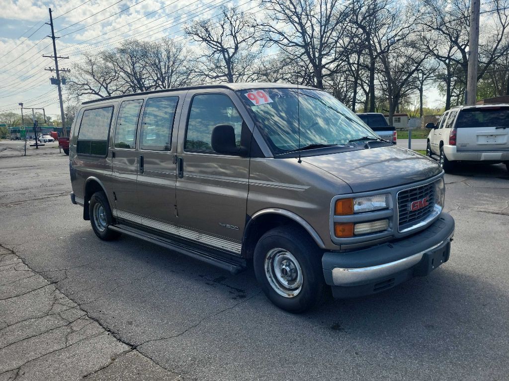1999 GMC Savana Image 7