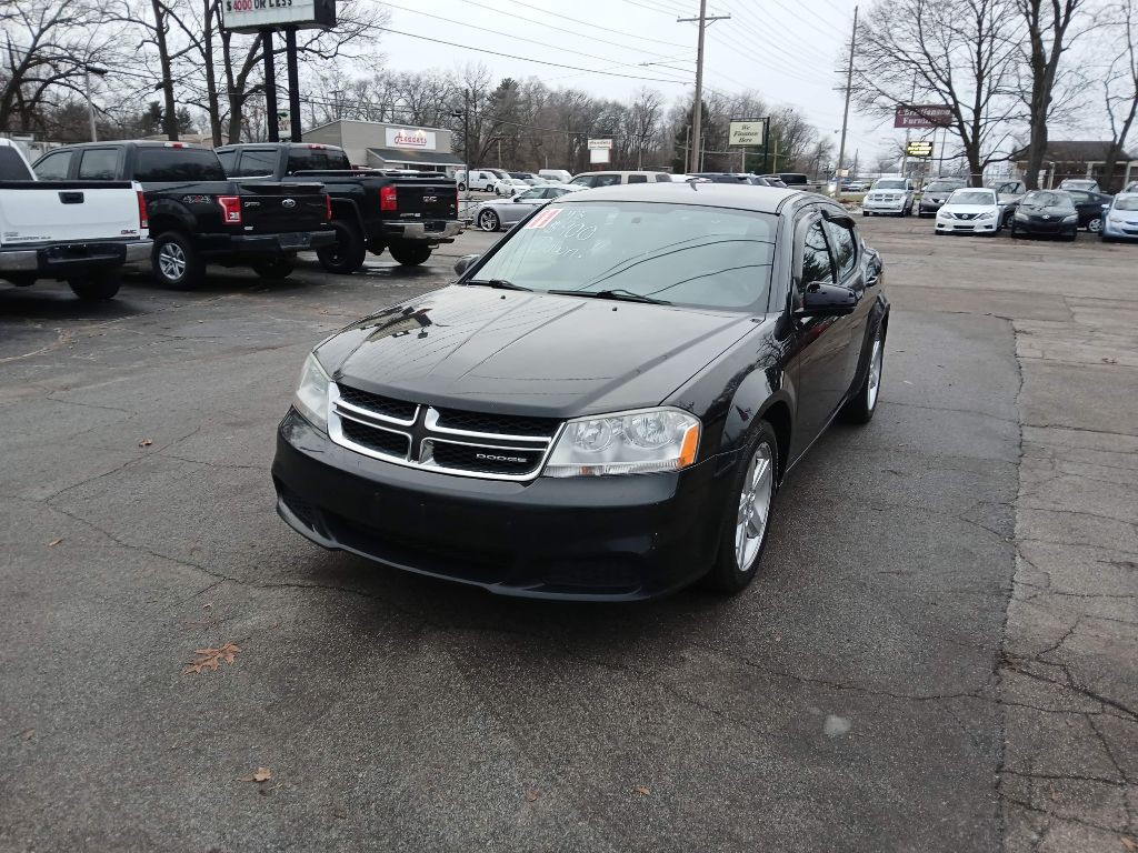 2011 Dodge Avenger Image 1
