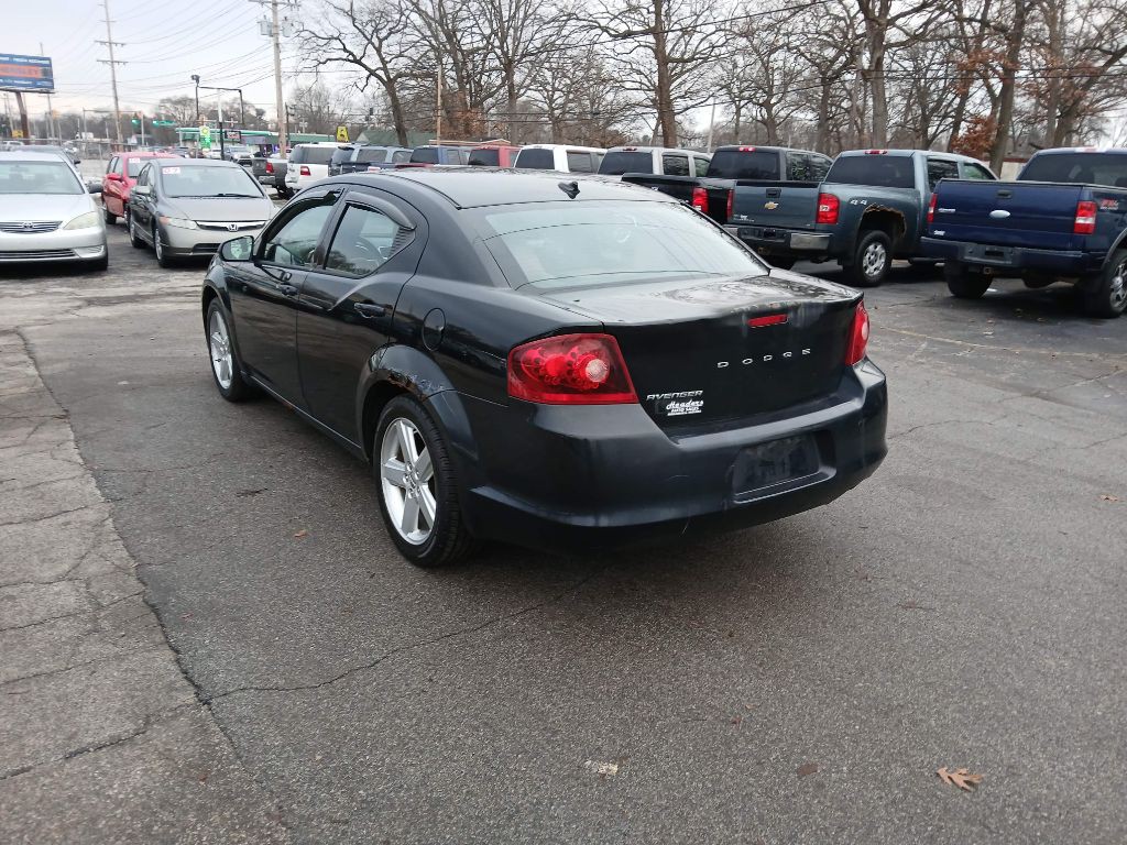 2011 Dodge Avenger Image 5