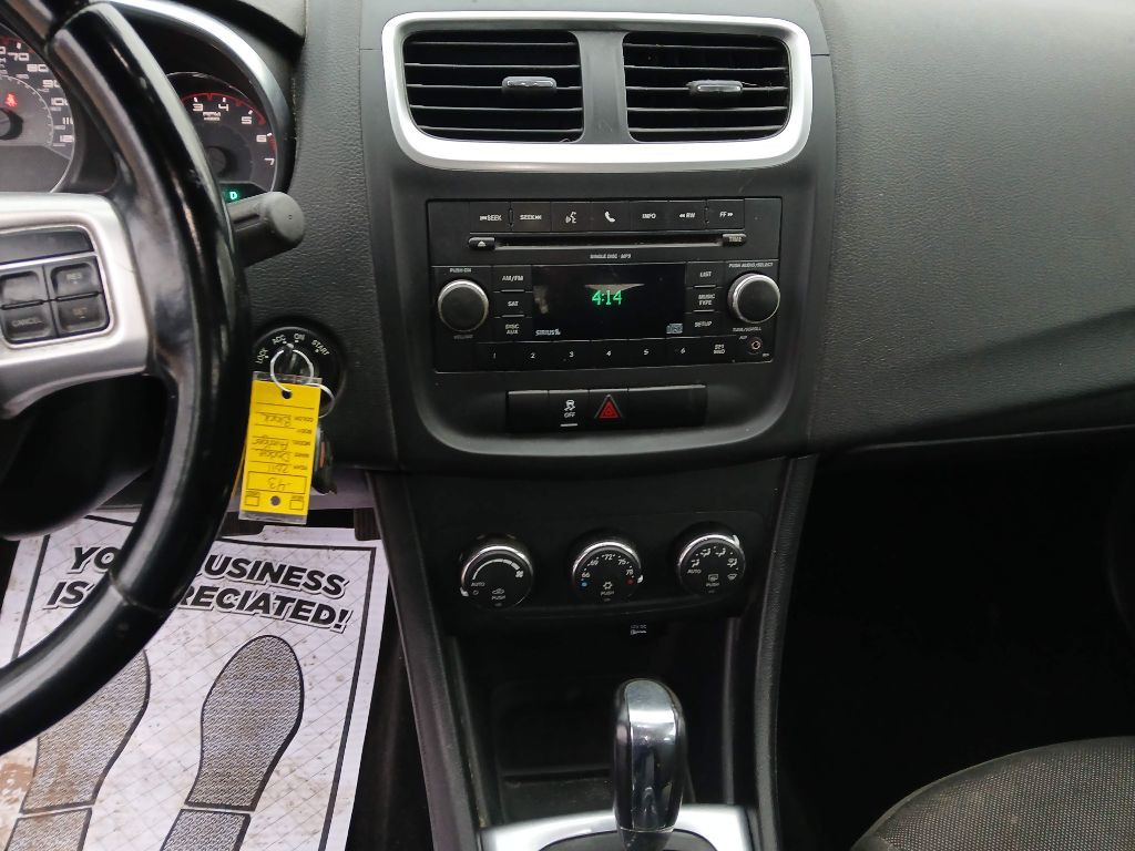 2011 Dodge Avenger Image 13