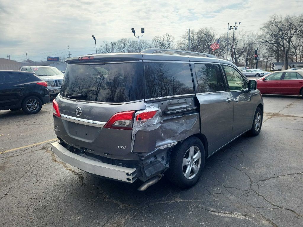 2017 Nissan Quest Image 4