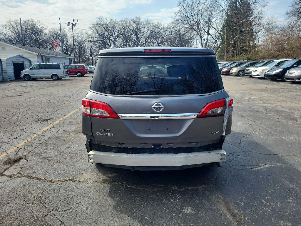 2017 Nissan Quest Image 7