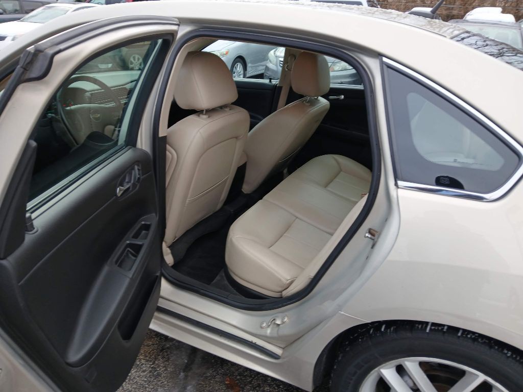 2012 Chevrolet Impala Image 6