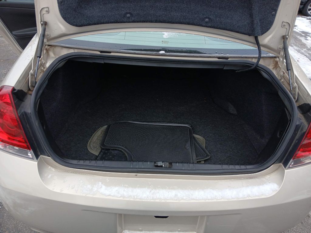 2012 Chevrolet Impala Image 11