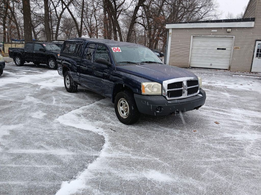 2006 Dodge Dakota Image 6