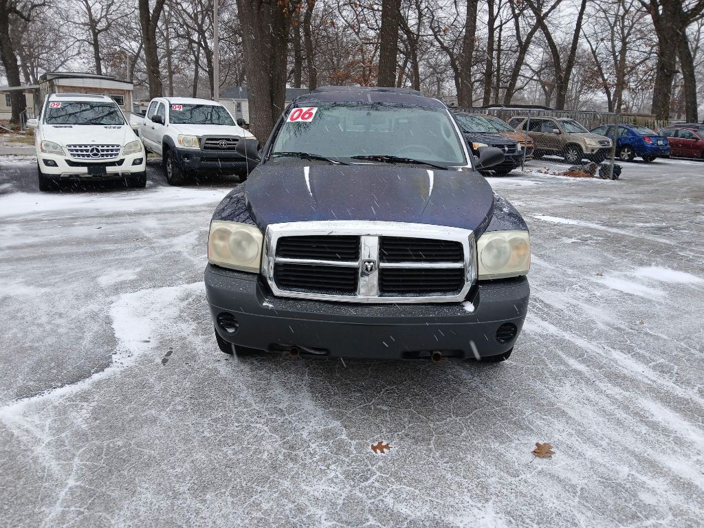 2006 Dodge Dakota Image 8