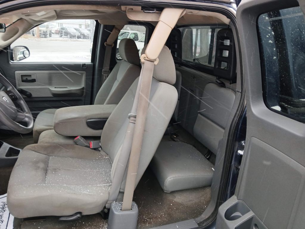 2006 Dodge Dakota Image 9