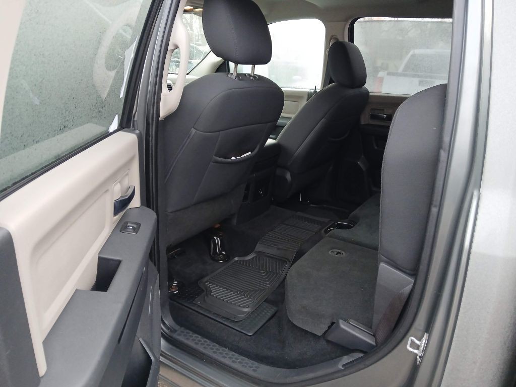 2012 Dodge Ram 1500 Image 11