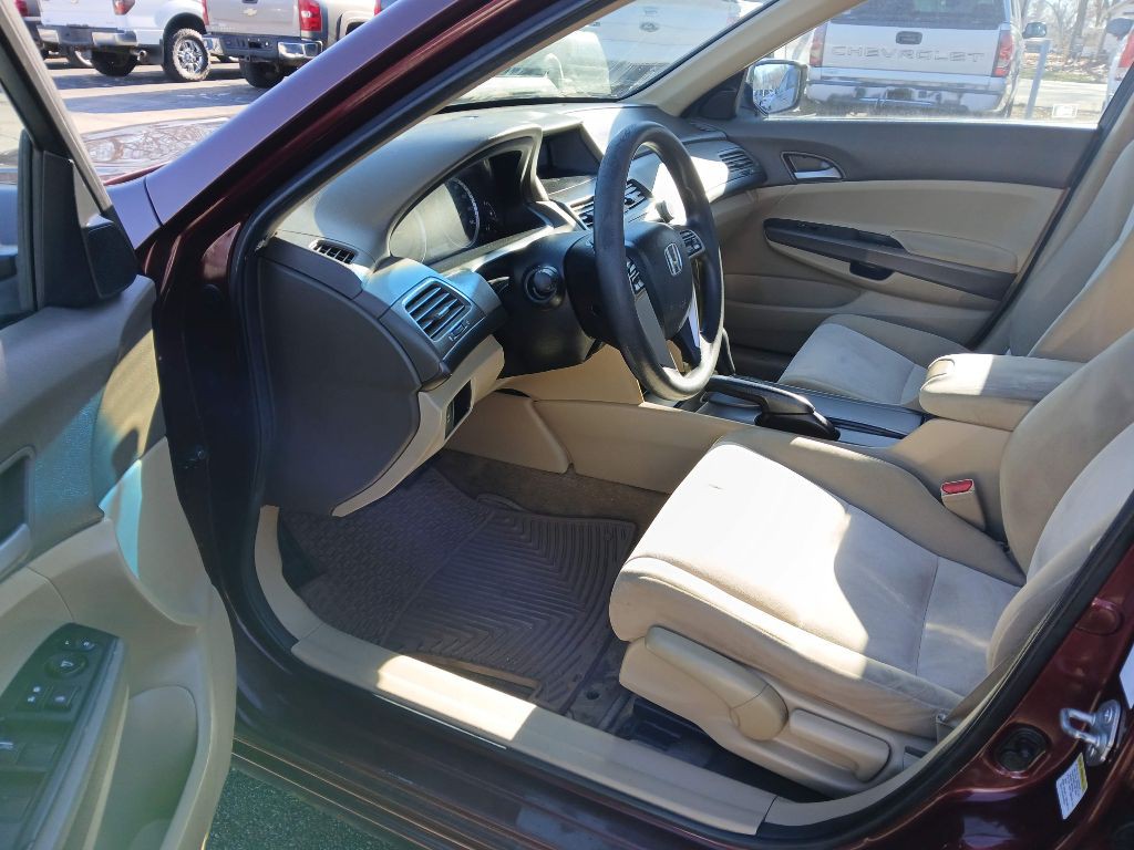 2010 Honda Accord Image 8
