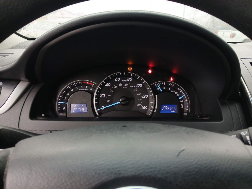 2012 Toyota Camry Image 14