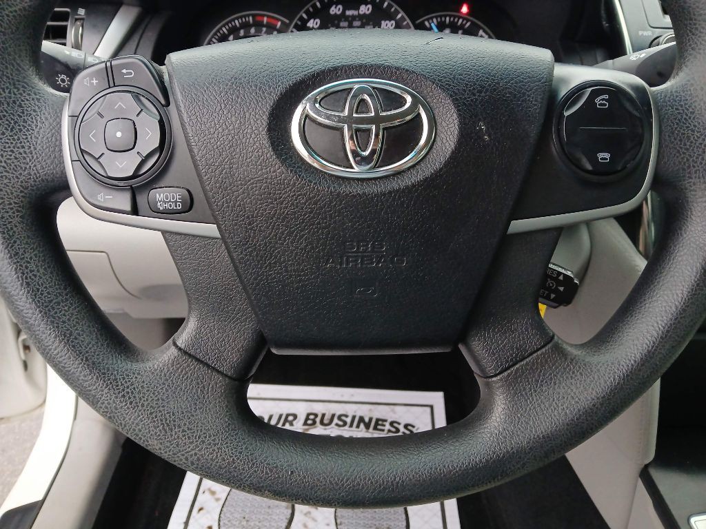 2012 Toyota Camry Image 15