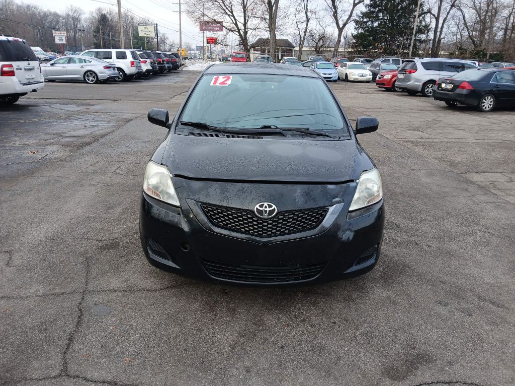 2012 Toyota Yaris Image 8