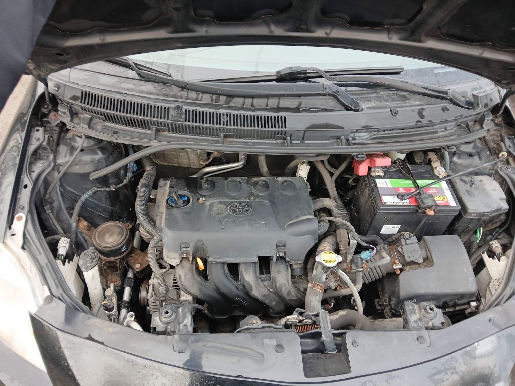 2012 Toyota Yaris Image 16