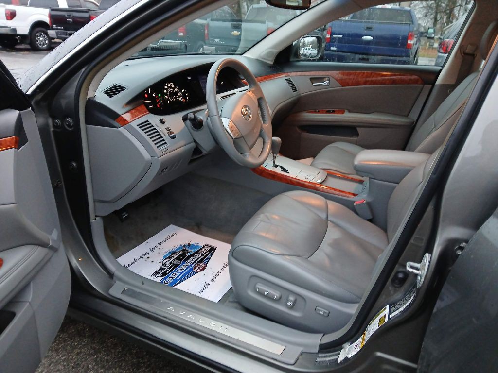 2007 Toyota Avalon Image 8