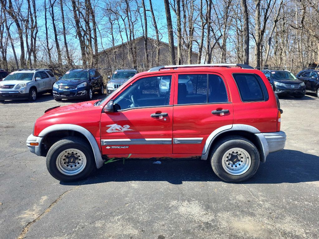 2002 Chevrolet Tracker Image 6