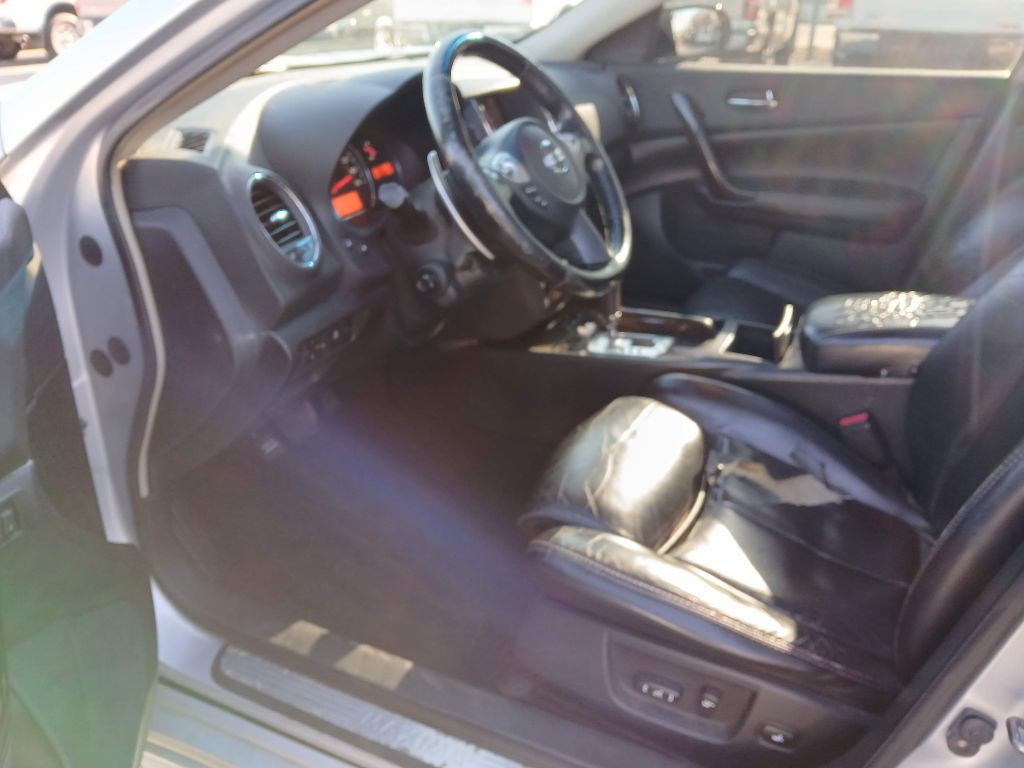 2009 Nissan Maxima Image 9