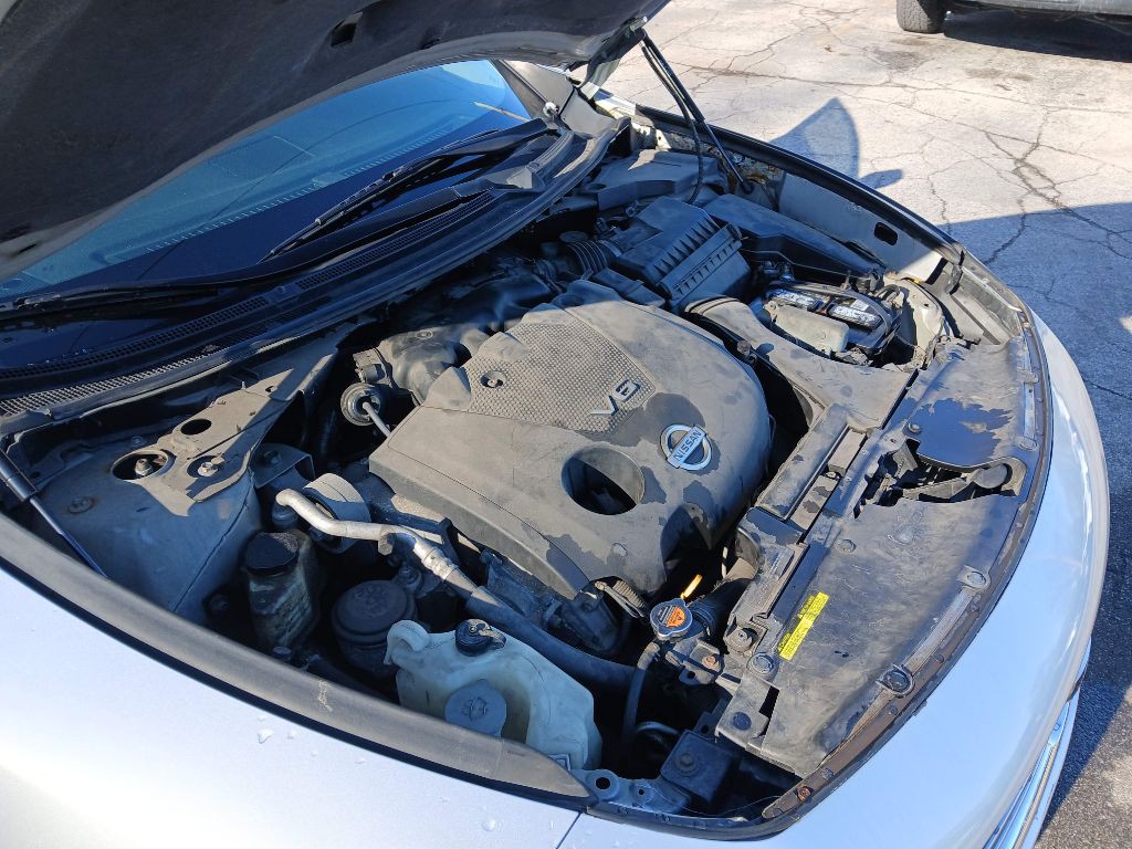 2009 Nissan Maxima Image 18