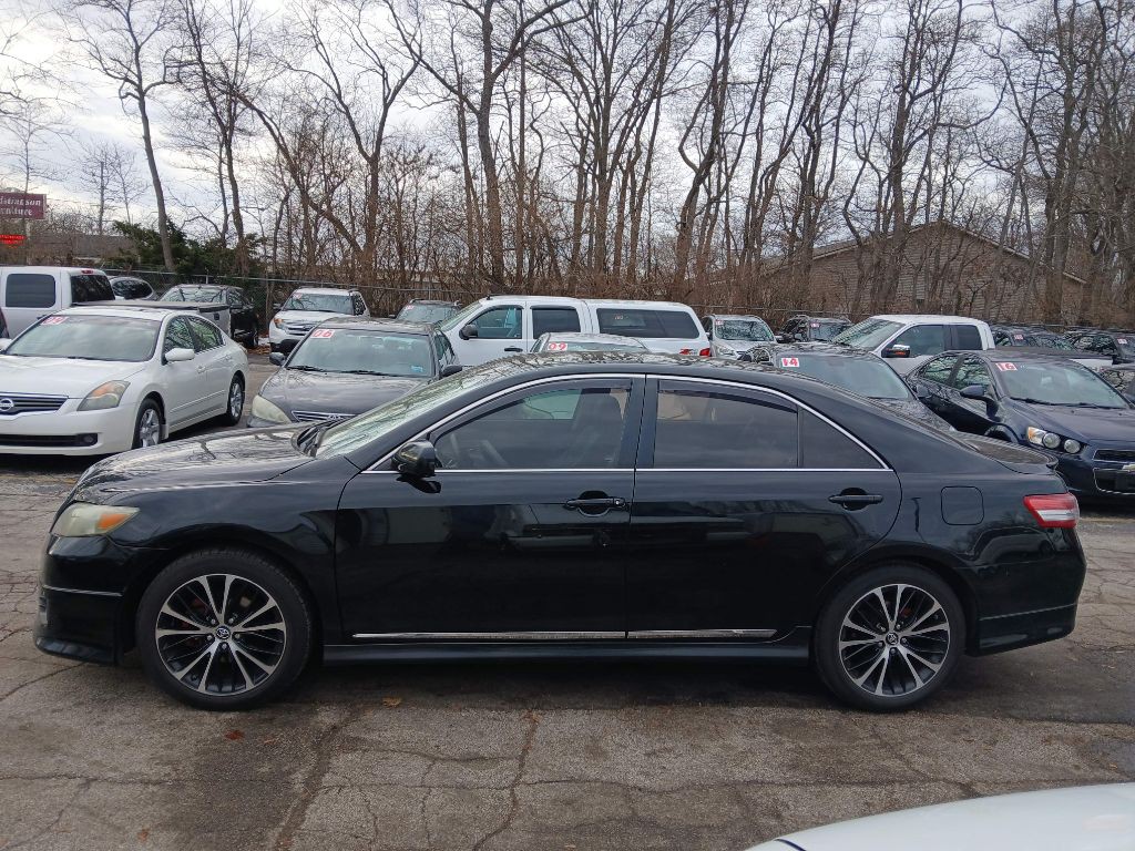 2011 Toyota Camry Image 4