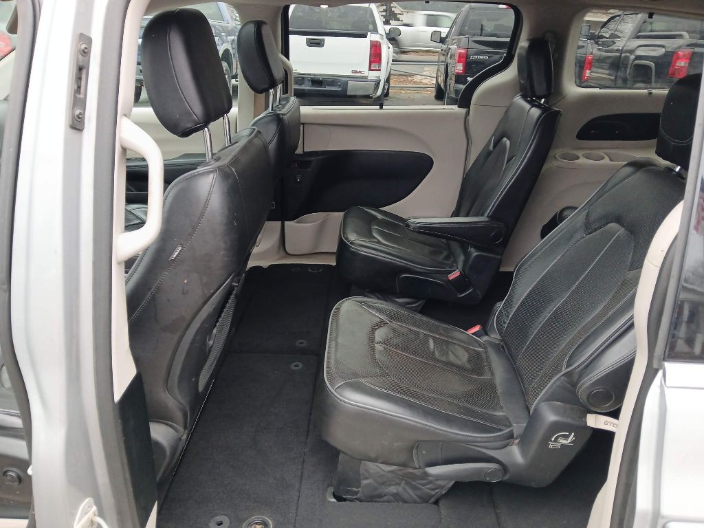 2018 Chrysler Pacifica Image 10